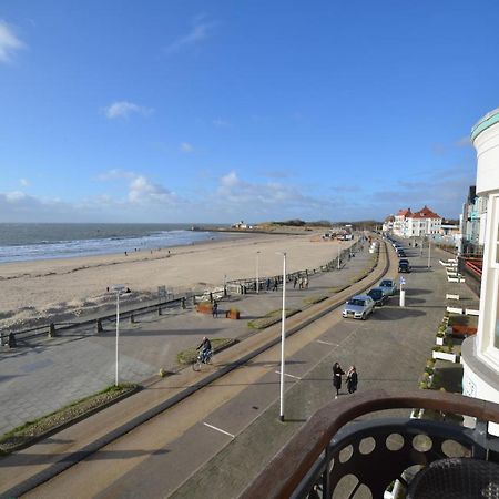 Fraai Appartement Direct Aan Zee Op Toplocatie. 블리싱겐 외부 사진